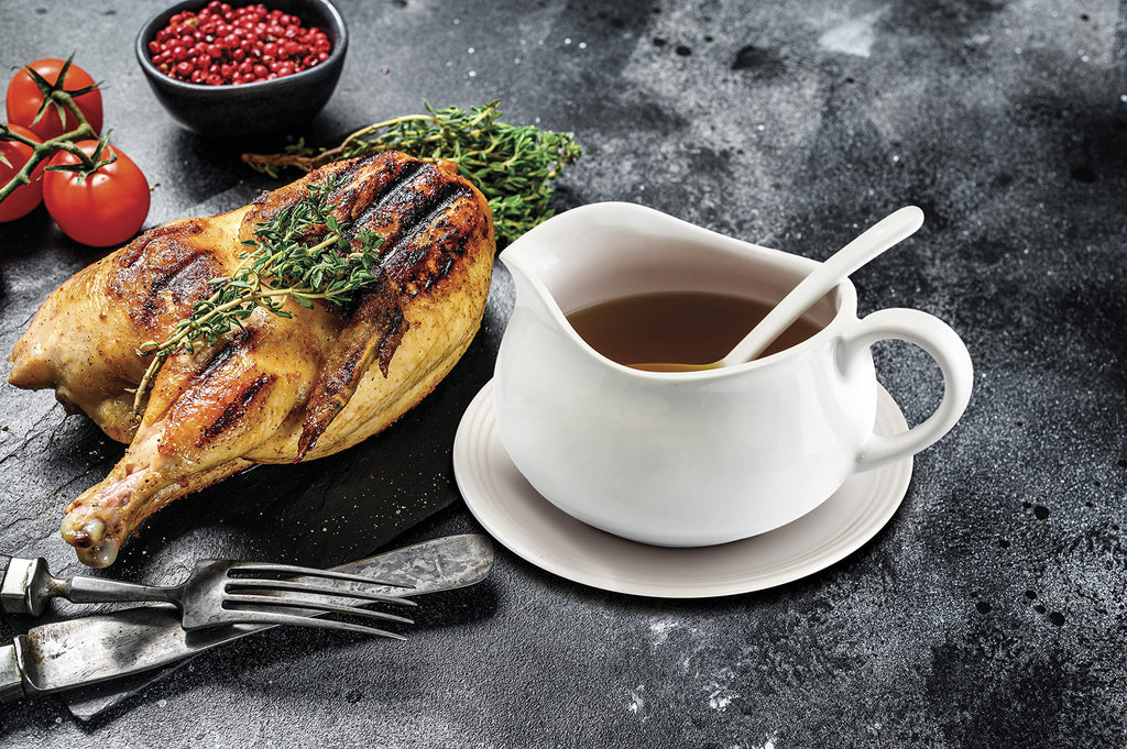 24 Oz Gravy Boat | Ceramic White Gravy Dish Set | Includes Gravy Boat, Saucer and Spoon (White)