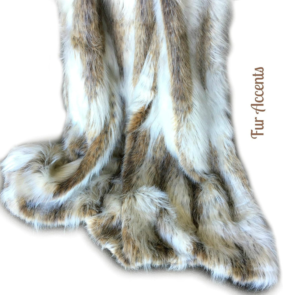 Plush Throw - Brown Diamond Fox Creamy Ivory Background - Premium Quality Faux Fur - Designer Throw Blanket - Soft