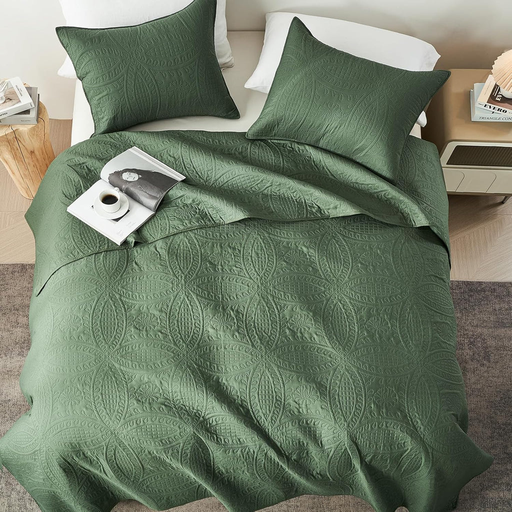Queen Quilt Bedding Set,Olive Green Ultrasonic Full/Queen Quilt Set,Lightweight Soft Bedspread Coverlet,Modern Style
