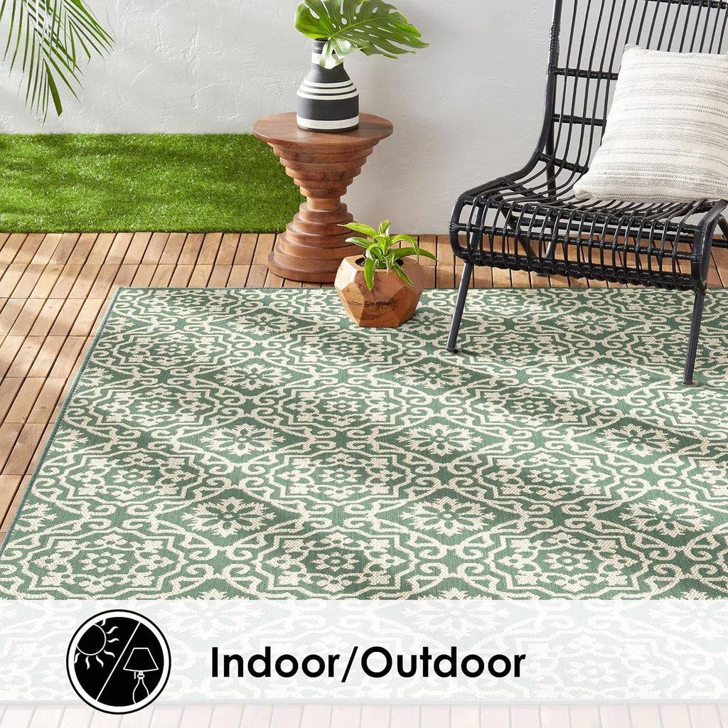 Patio Country Danica Transitional Geometric Indoor/Outdoor Area Rug, Green/Beige, 5'2"x7'2"