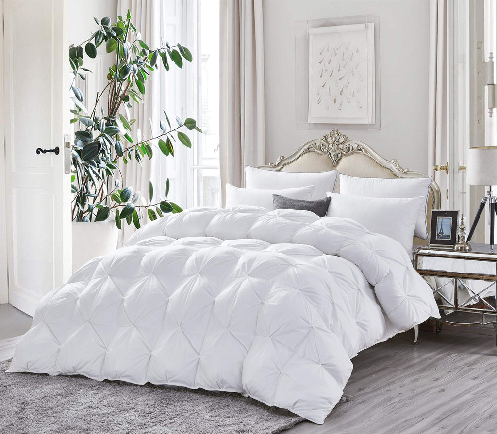 Luxurious Heavy King Size Goose Down Comforter Duvet Insert, Classic Pinch Pleat Style, 70 oz Fill Weight, 100%