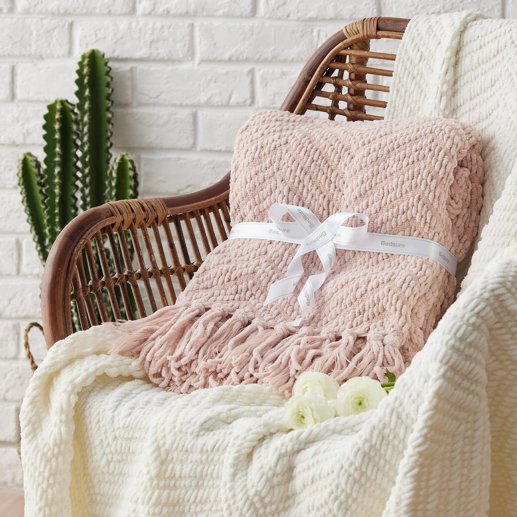 Spring Throw Blankets, Warm Decorative Boho Throw with Tassels, Light Pink, 50x60 Inches