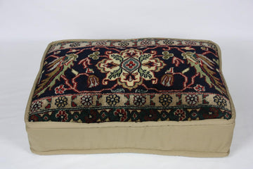 Oriental Rug Dog Bed (Khaki. Size Small)