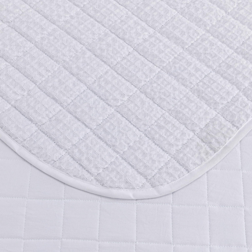Wilmer 3-Piece Waffle Quilt Set, White, Soft and Cozy Waffle Weave Textured Lightweight Bedspread for All