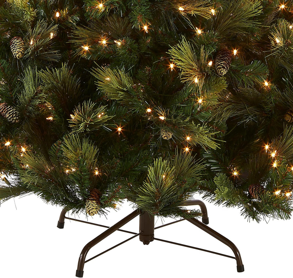 Tree Company 7ft Pre-Lit Carolina Pine Artificial Christmas Tree | 700 Clear Lights, 1,147 Tips, Includes Stand, Green