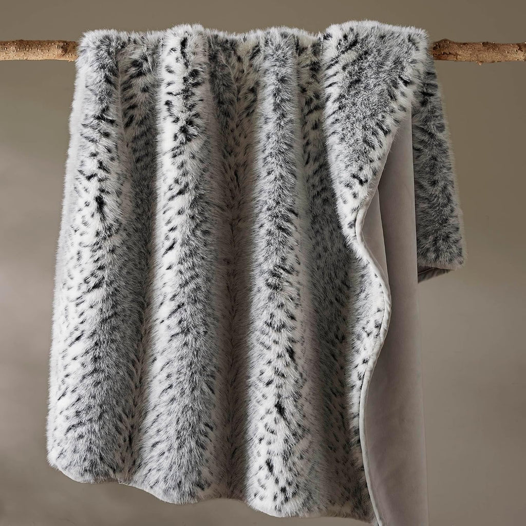 Faux Fur Throw Blanket - Ultra Soft & Sustainable, Reversible Velvet Back, 800GSM Plush, Gift-Ready Packaging - Snow