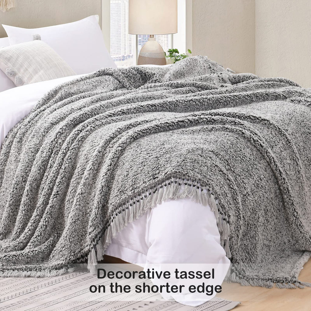 Ultra Soft Fleece Sherpa Blanket Queen Size, Lightweight Cozy Boho Bed Blanket with Decorative Tassel, Pattern