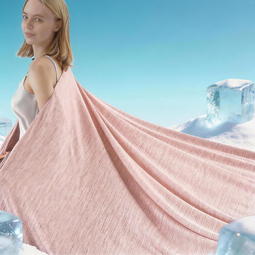 Cooling Blanket King Size, Pink Summer Blanket for Hot Sleeper and Night Sweats, Lightweight Soft Q-Max>0.4 Arc-Chill