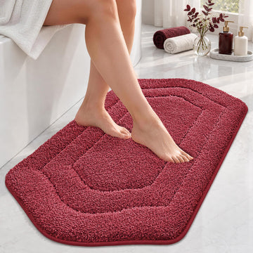 Plush Non-Slip Bath Mat, Red, 20" x 32"