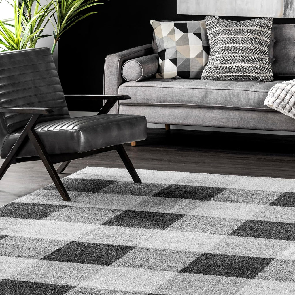 Aisha Grey Plaid Power Loomed Area Rug