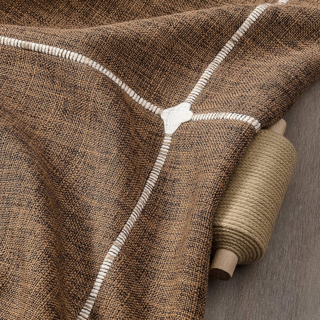 Boho Round Grid Tablecloth with Tassels, Caramel 52in