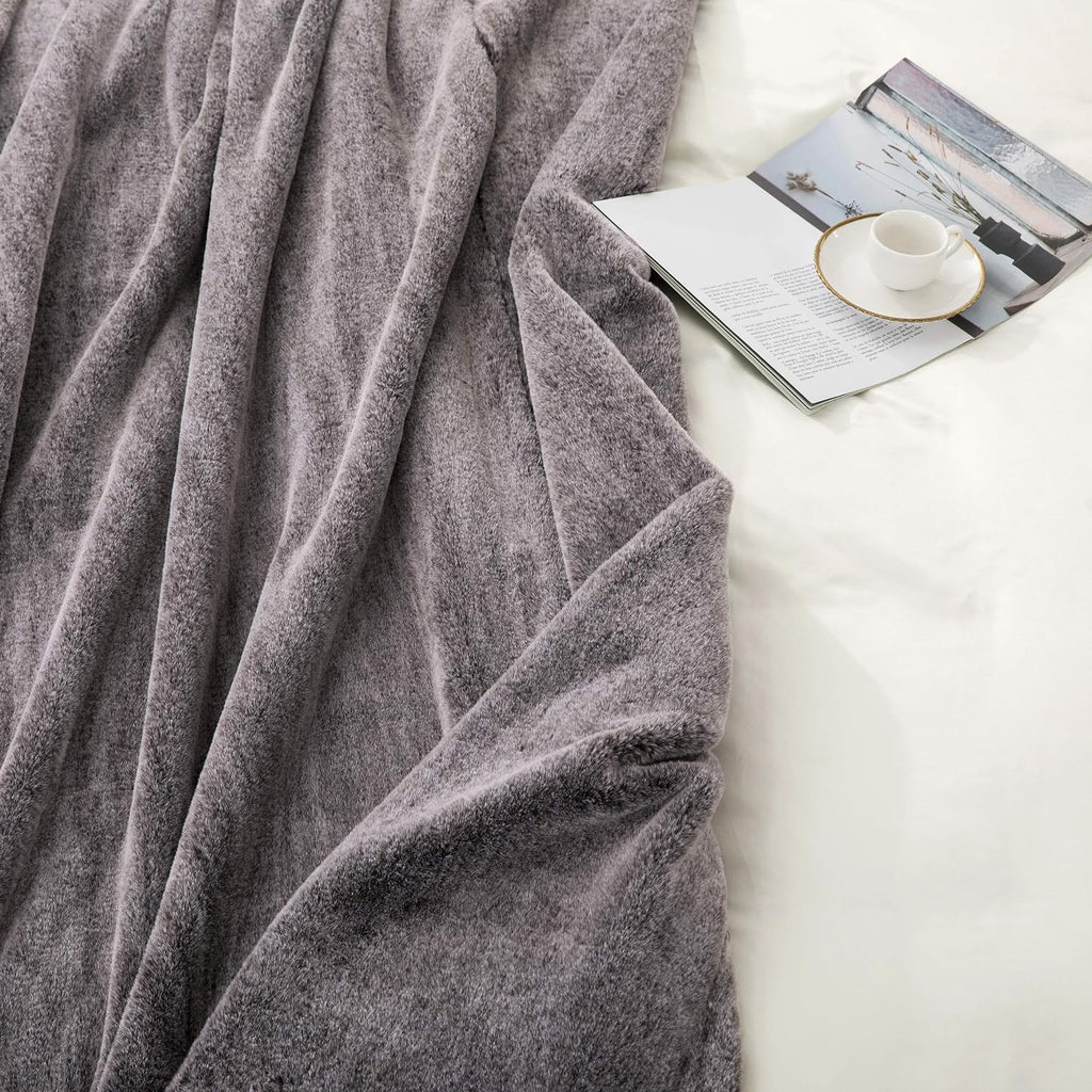 Double Sided Faux Fur Throw Blanket Silky Soft Oversized Afghan Machine Washable, Grey Striped Mink Chinchilla Shadow