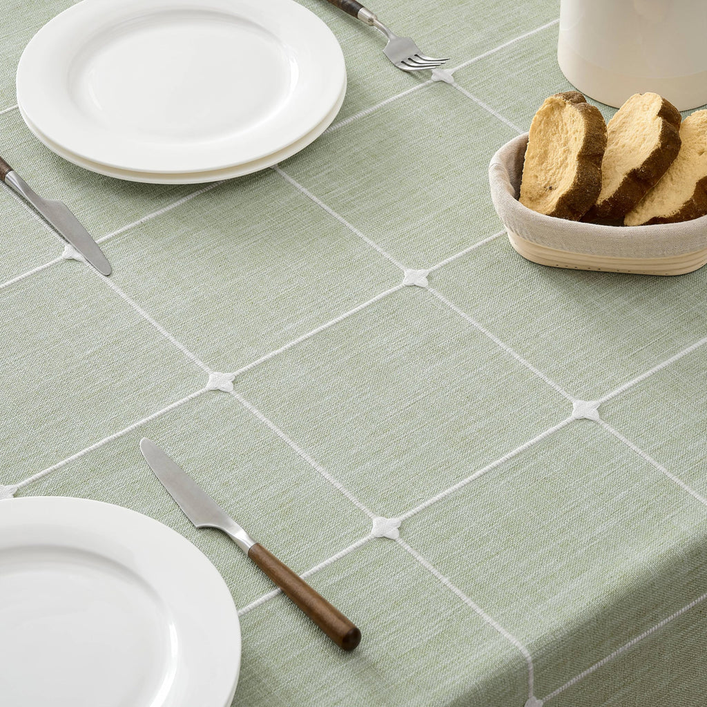 Boho Round Grid Tablecloth with Tassels, Green 60in