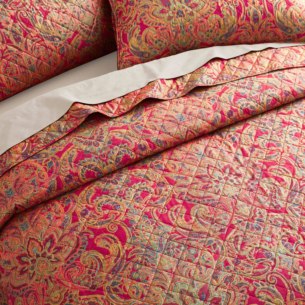 Boho Paisley Print Luxury Quilt and Shams Bedding Set Bohemian Damask Medallion Bedspread Egyptian Cotton
