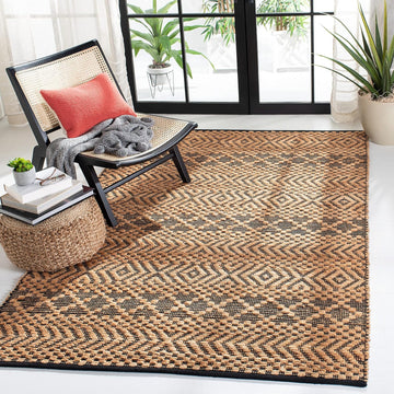 Kilim Collection Accent Rug, Natural & Black, Handmade Boho Jute, Ideal for High Traffic Areas (KLM455A)