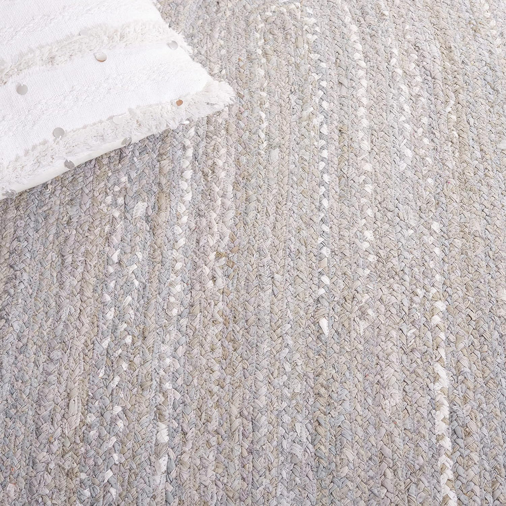 Braided Oval Rug, Light Grey BRD451F