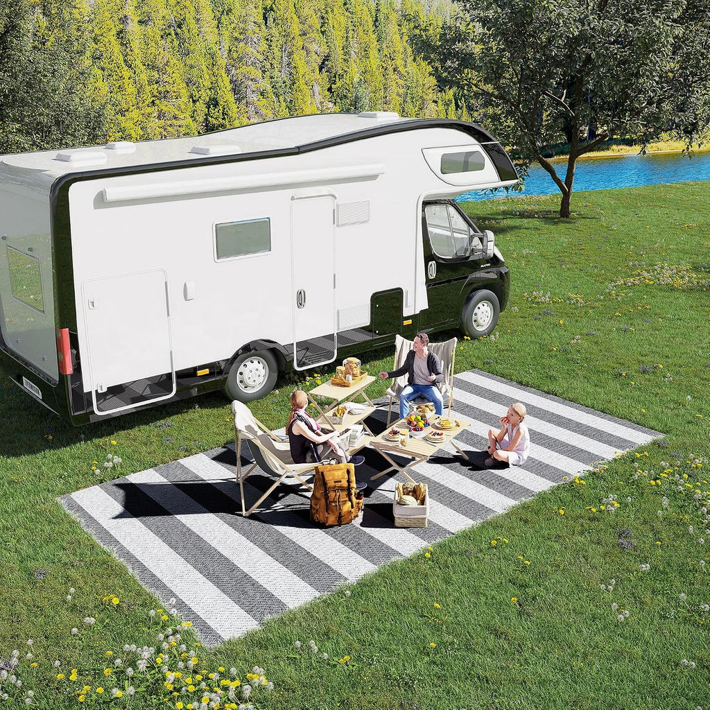 Reversible Outdoor Rug, Gray & White Striped